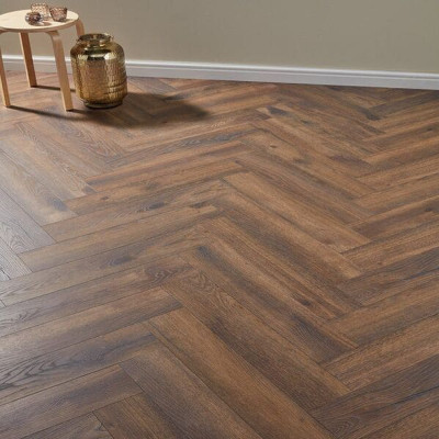 Ламинат HERRINGBONE 4766 Clais Oak 8мм. 32кл. (665*133*14шт.1,238м2)