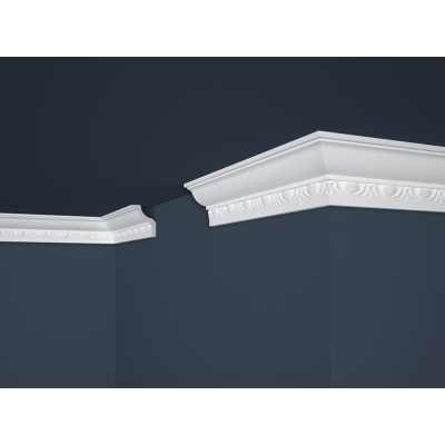 Плинтус потолочный В-8.